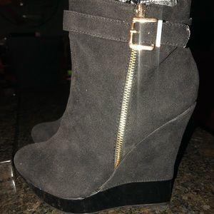 Ankle boots